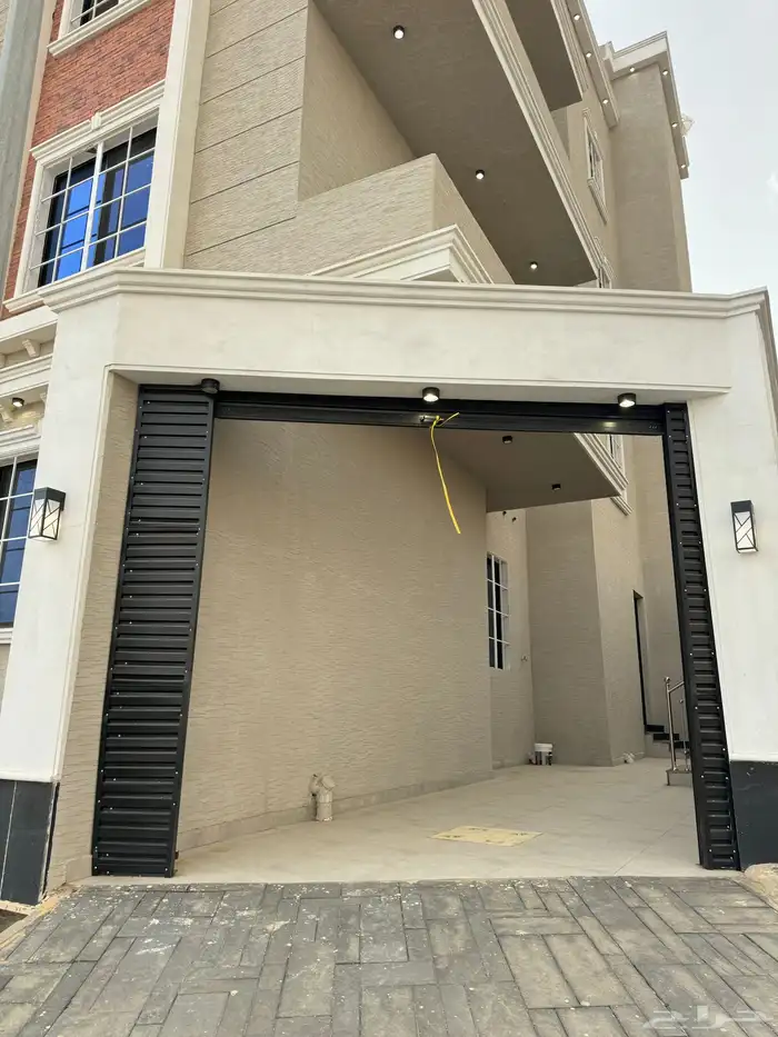 فرصه عقارية ادوار تمليك أبها جوار المطار تصميم كلاسيكي 1