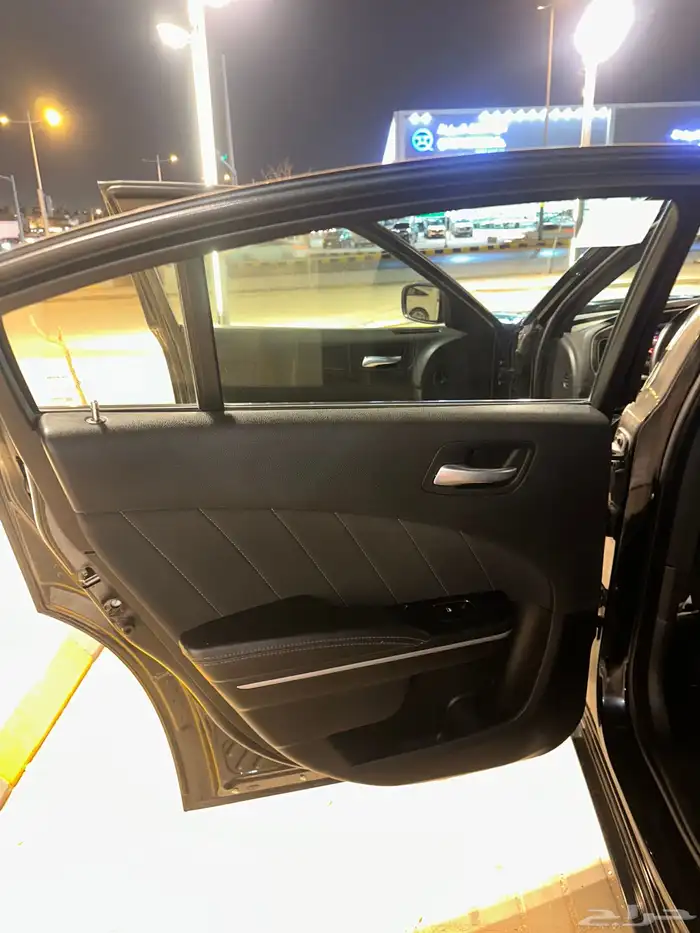 للبيع تشارجر 2021 SXT 11