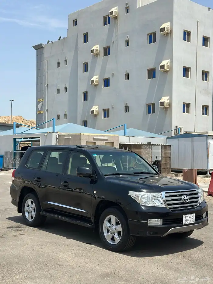 لاندكروزر VXR ( فل كامل ) 1
