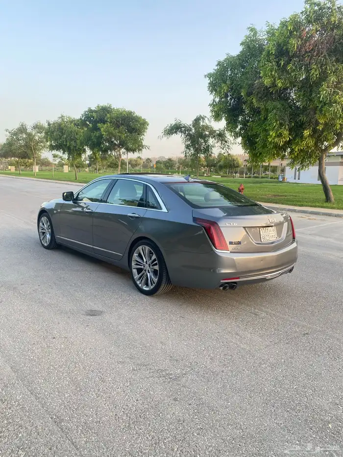 للبيع كاديلاك CT6 موديل 2018 2