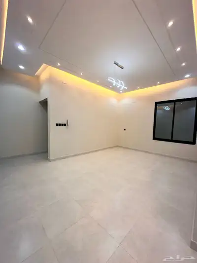للبيع شقق علويه فاخره وسيعه بسطح خاص ومشب بالمحاله index