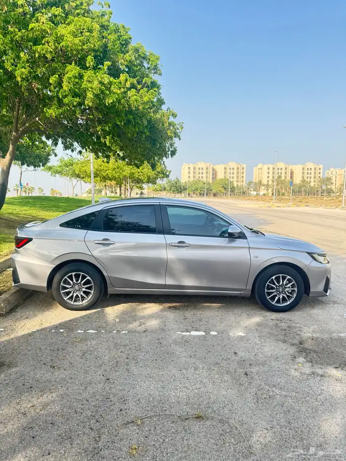 يارس 23 ماشية 25 ألف اقتصادية Toyota Yaris 11