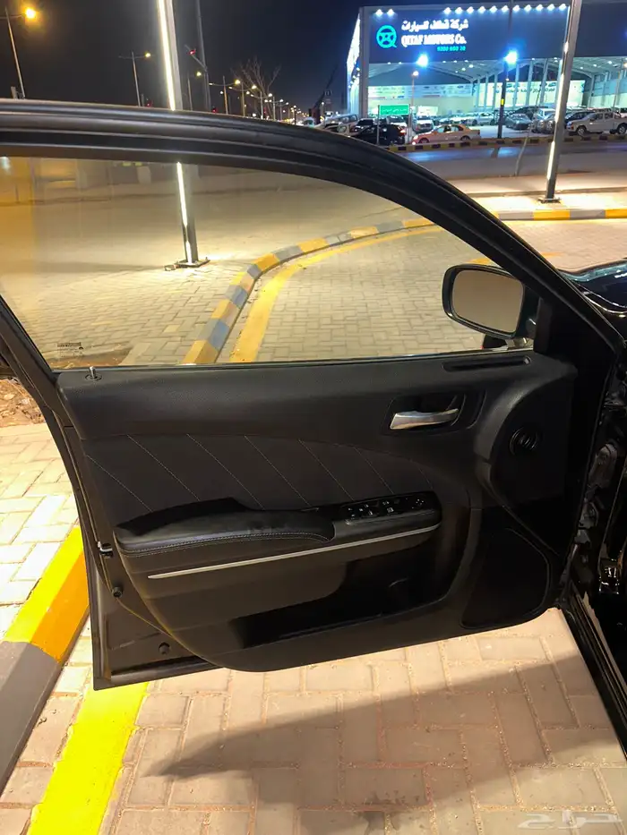 للبيع تشارجر 2021 SXT 5