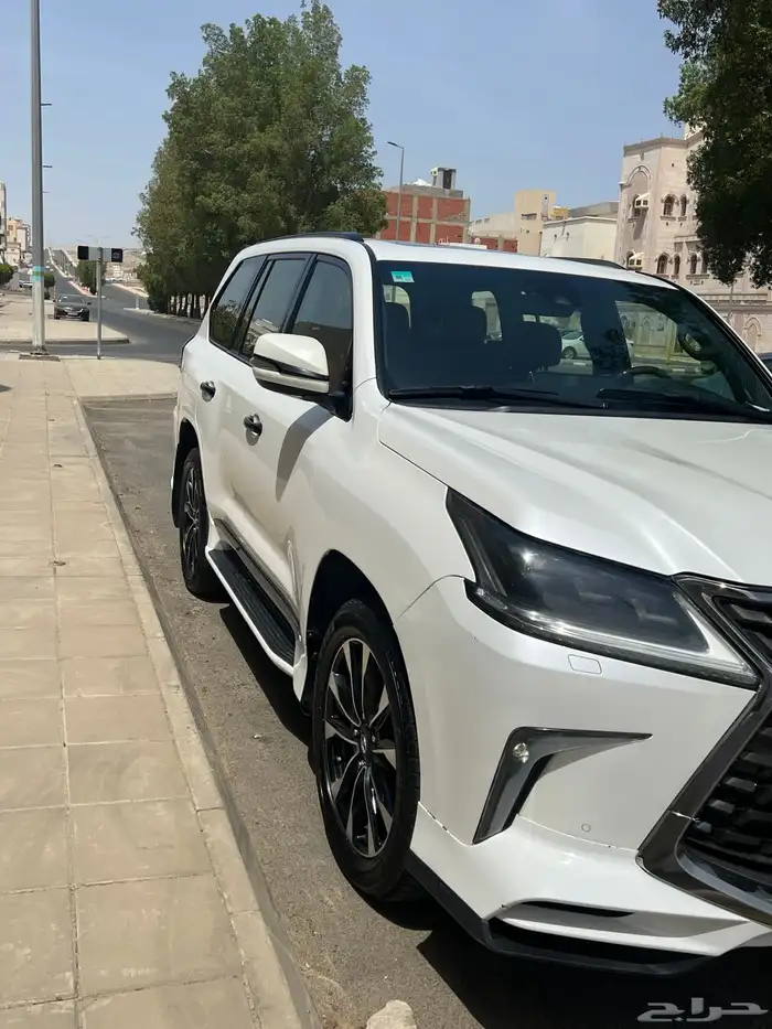 لكزس 2016 LX 570  . فل كامل 3