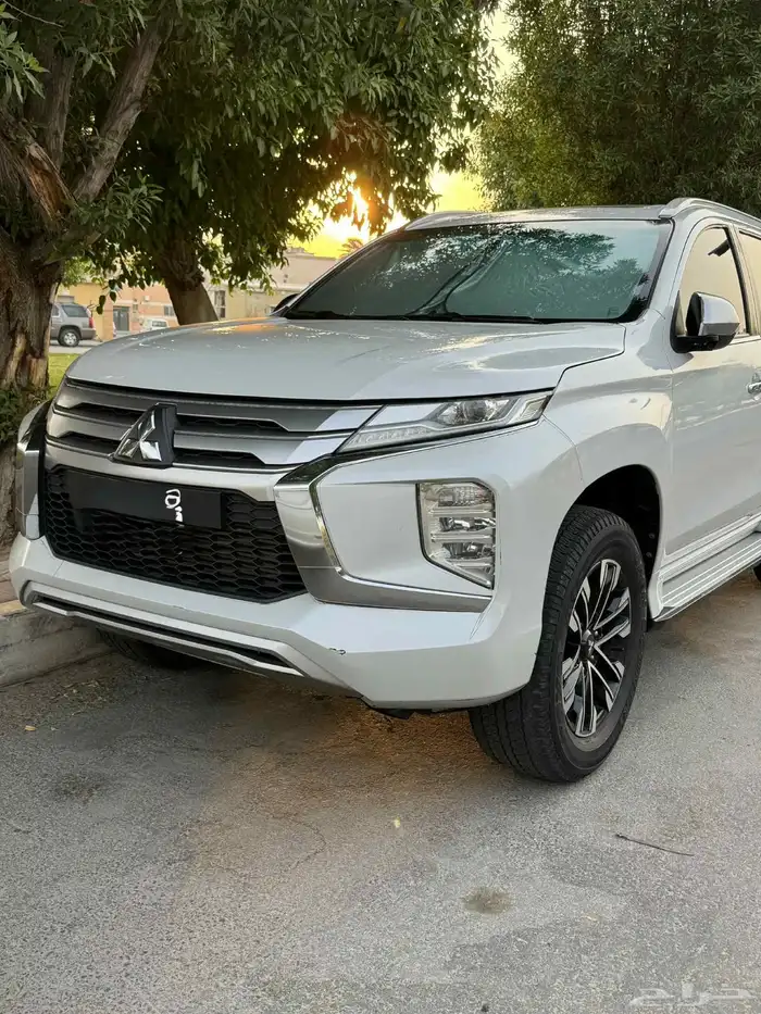 ميتسوبيشي 4