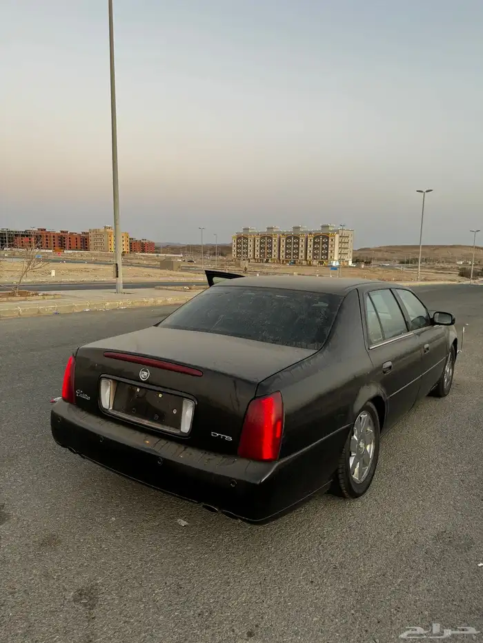كاديلاك DTS 2005 0