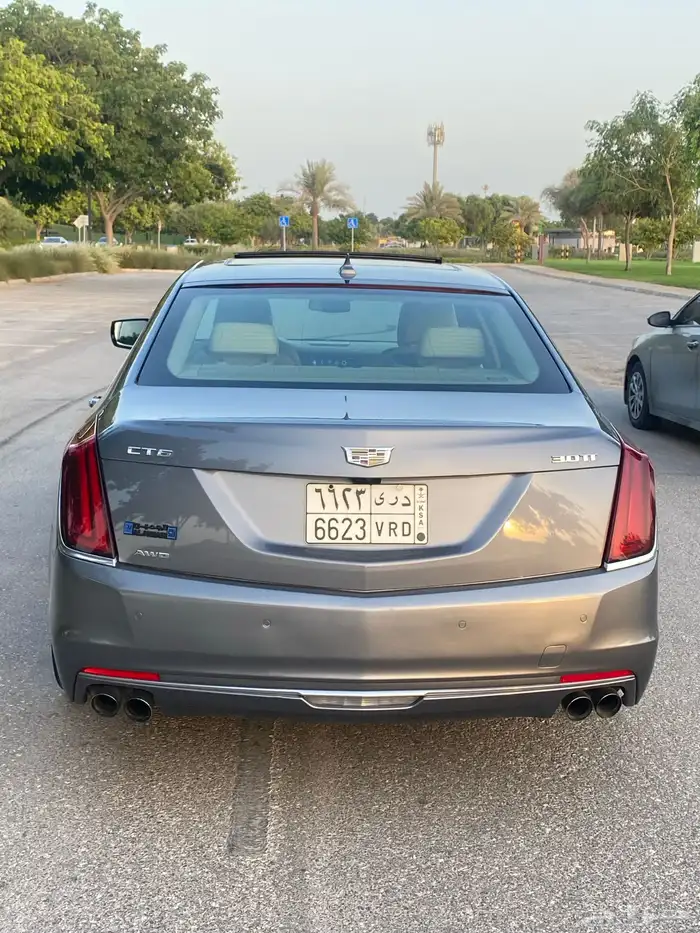 للبيع كاديلاك CT6 موديل 2018 3