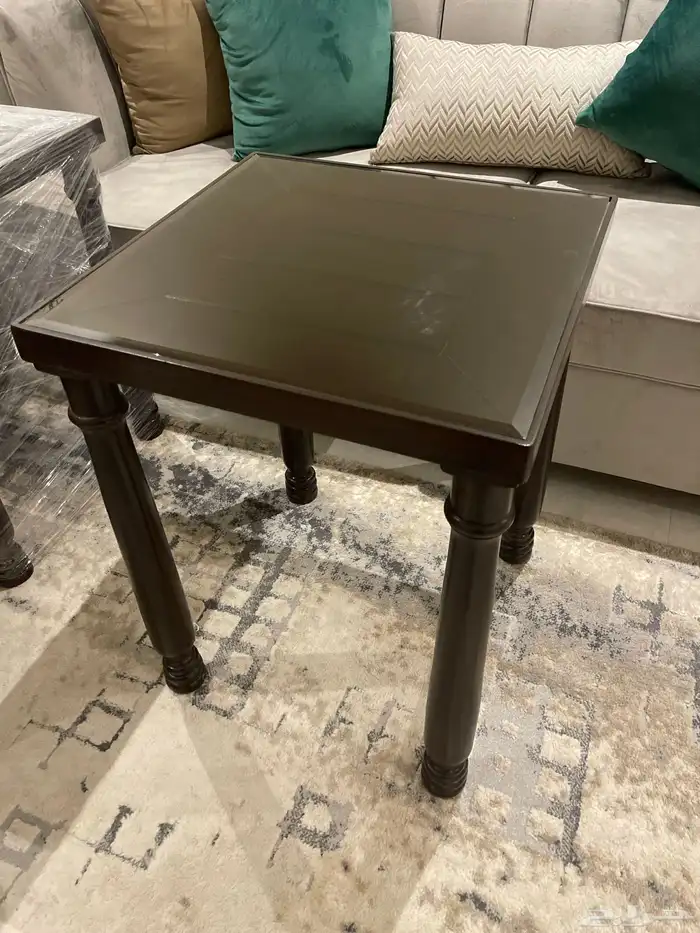 طاولات تفصيل حسب طلب 25