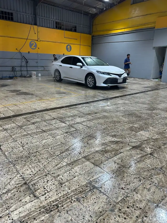 توصيل مدارس من الحمرا الى البلد كامري 19 0