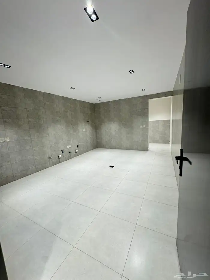 فرصه عقارية ادوار تمليك أبها جوار المطار تصميم كلاسيكي 31