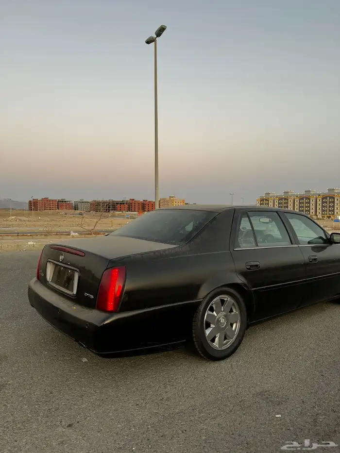 كاديلاك DTS 2005 5