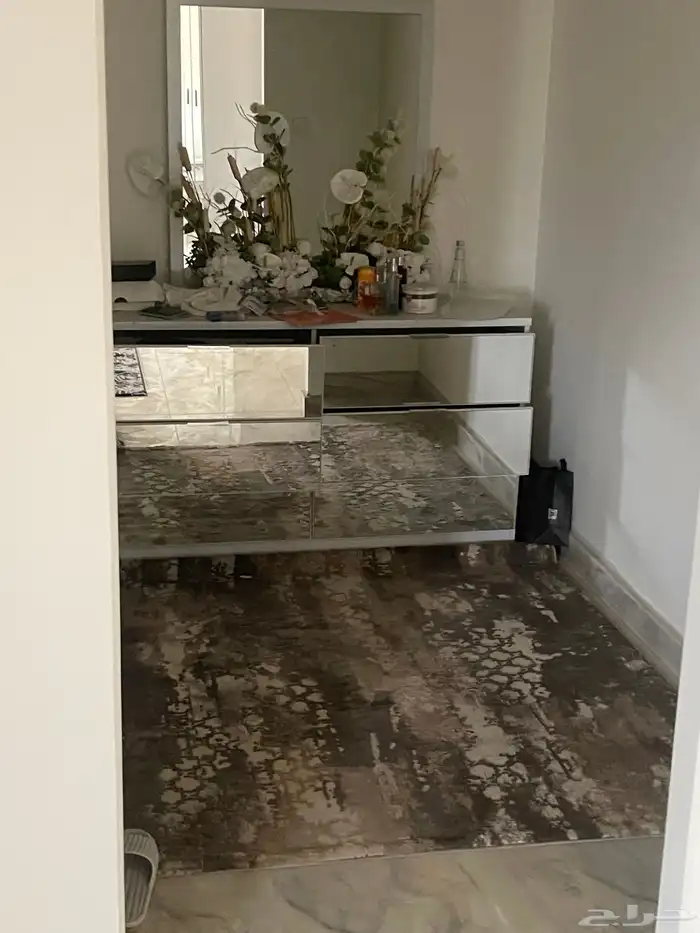 اثاث يعتبر جديد للبيع 4