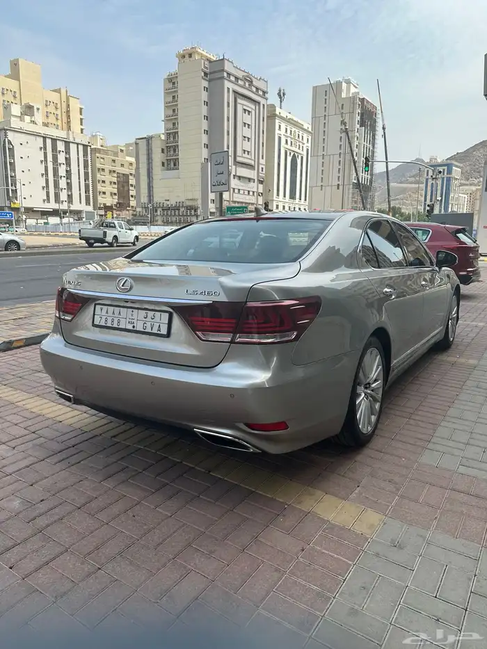 للبيع  لكزس LS460   موديل 2014 6