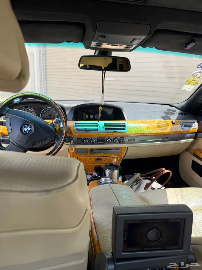 مع لوحه مميزه BMW 750E بنفسجي مستعمله للبيع 9
