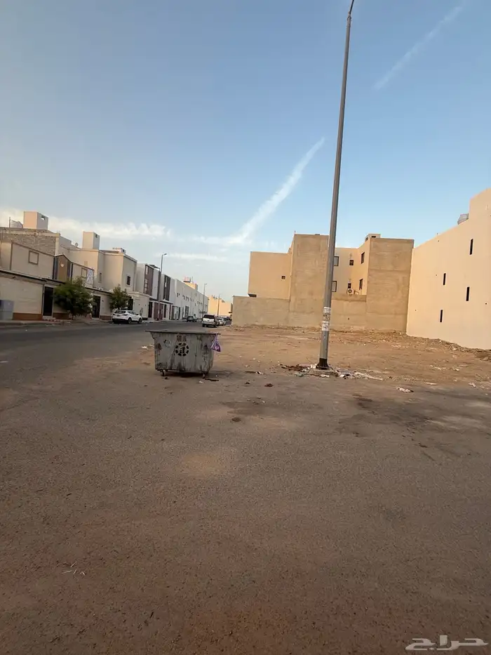 للبيع ارض في مخطط النبلاء م267 على شارعين 16م شمالي غربي 10