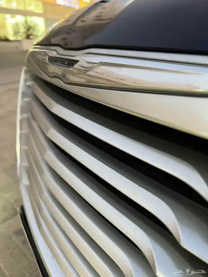كرايزلر v8اكزكتف ثالت مالك بدي وكاله 2014 11