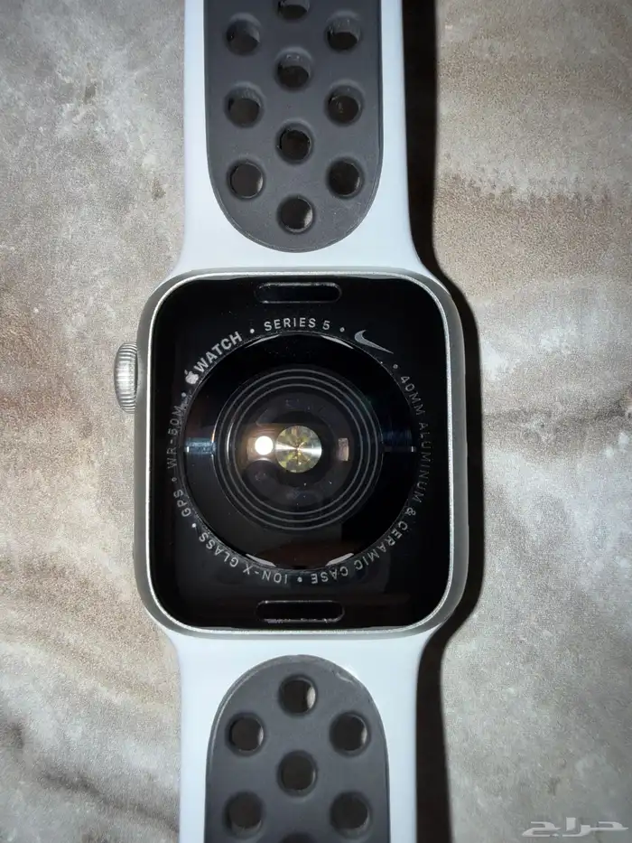 ساعة آبل ووتش سيريس 5 نايك - مقاس 40mm - ألومنيوم فضي 2