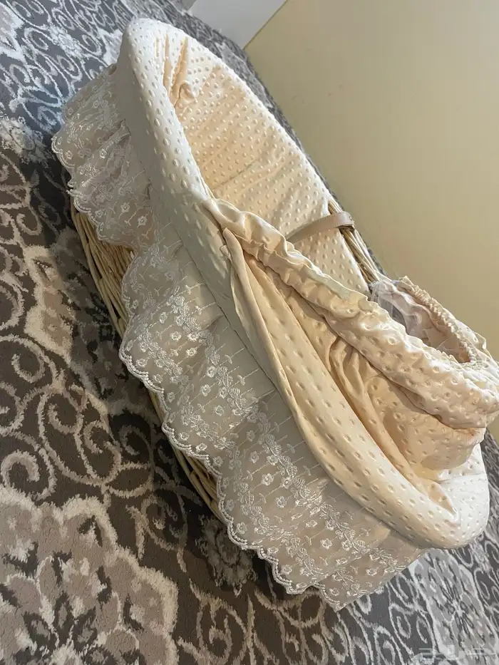 سرير اطفال 0
