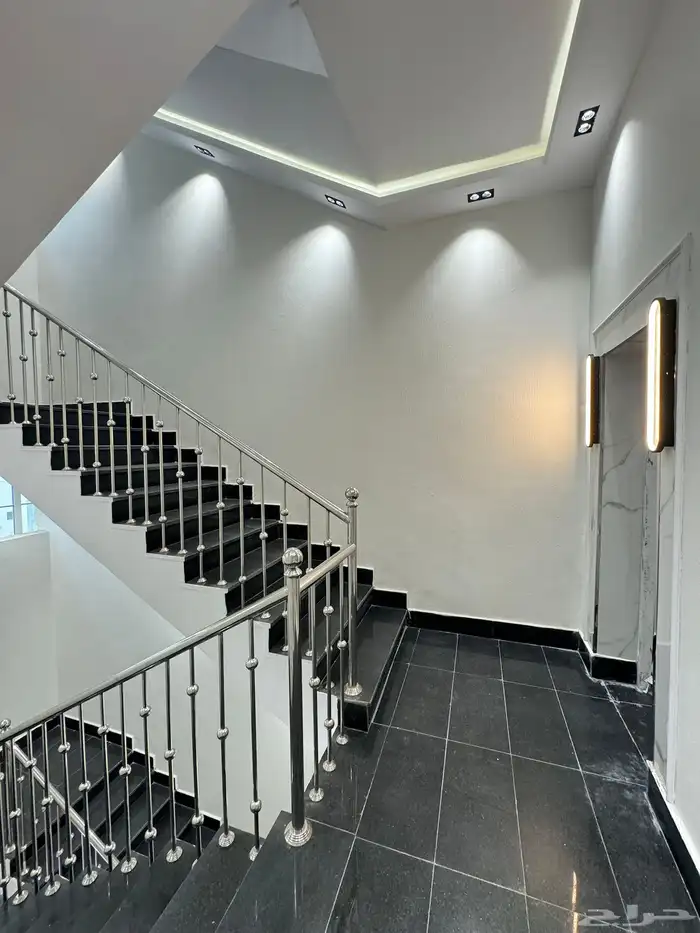 فرصه عقارية ادوار تمليك أبها جوار المطار تصميم كلاسيكي 24
