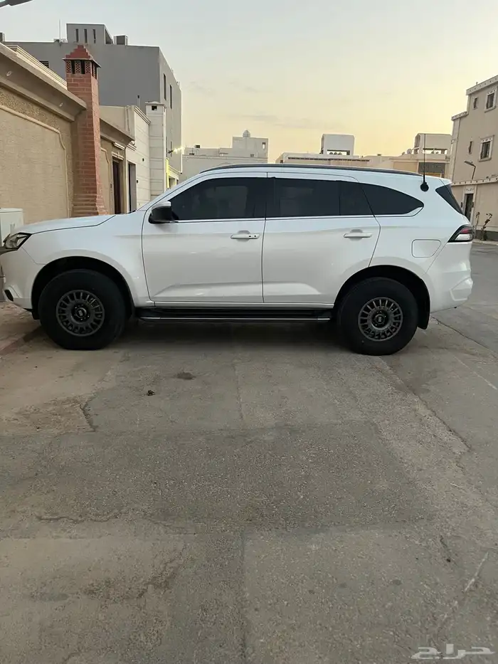 ايسوزو MUX 2022 4