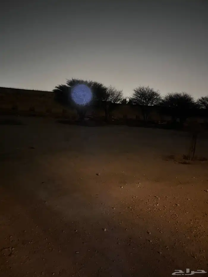 كشاف قوي جدا  بالشحن 6
