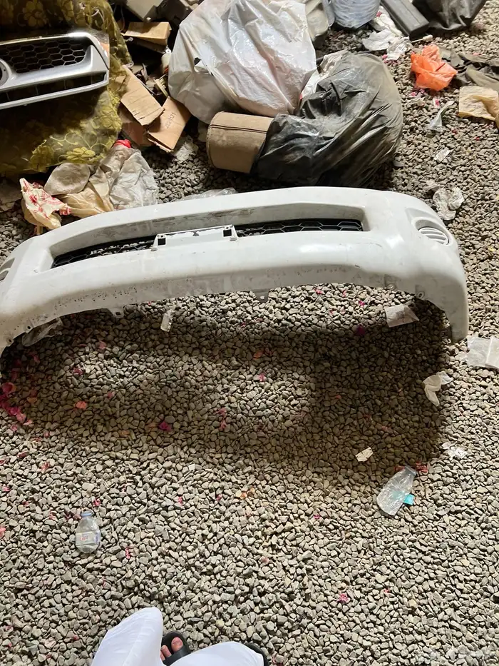 قطع غيار هايلكس من 2007 الا2011 1