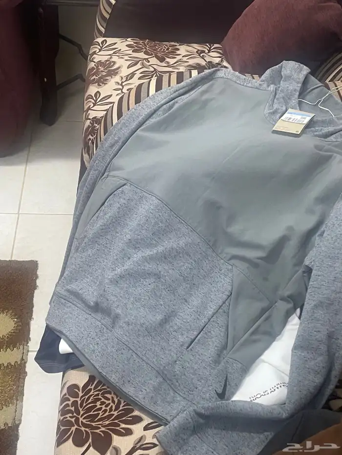 ملابس نايك ومستوردة جديدة مقاس L 3