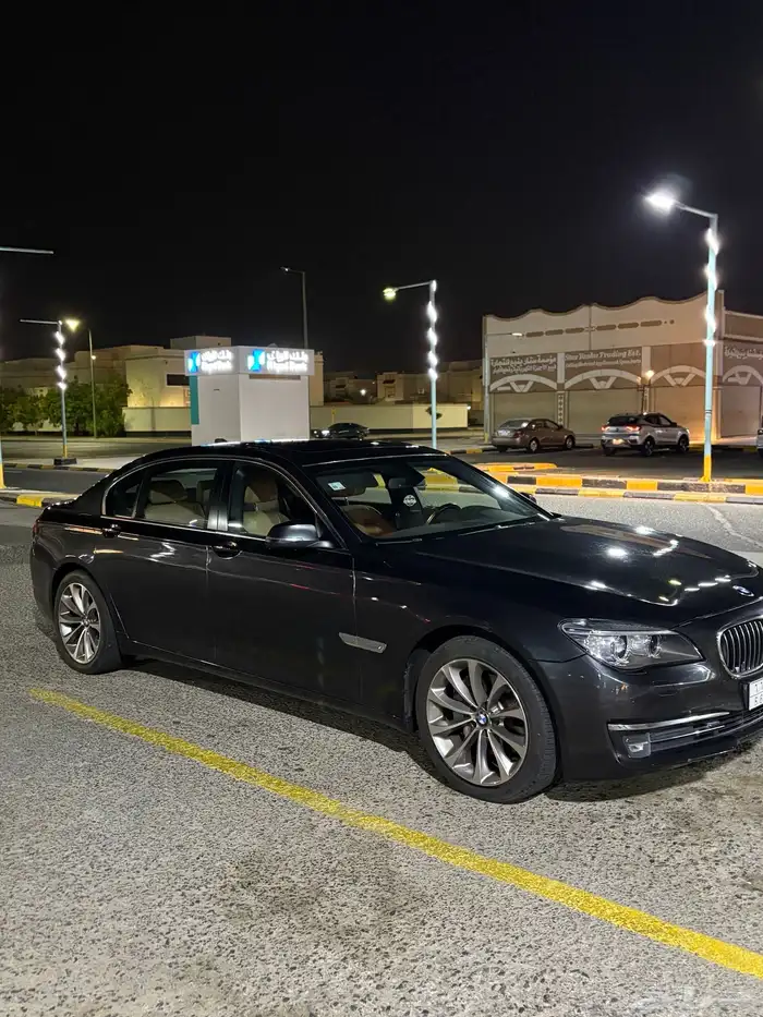 بي ام 730 2015 3