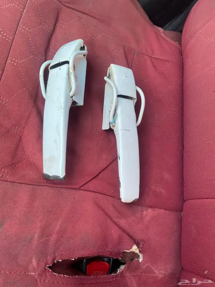 يد باب حوض هايلكس من 2016وطالع 1