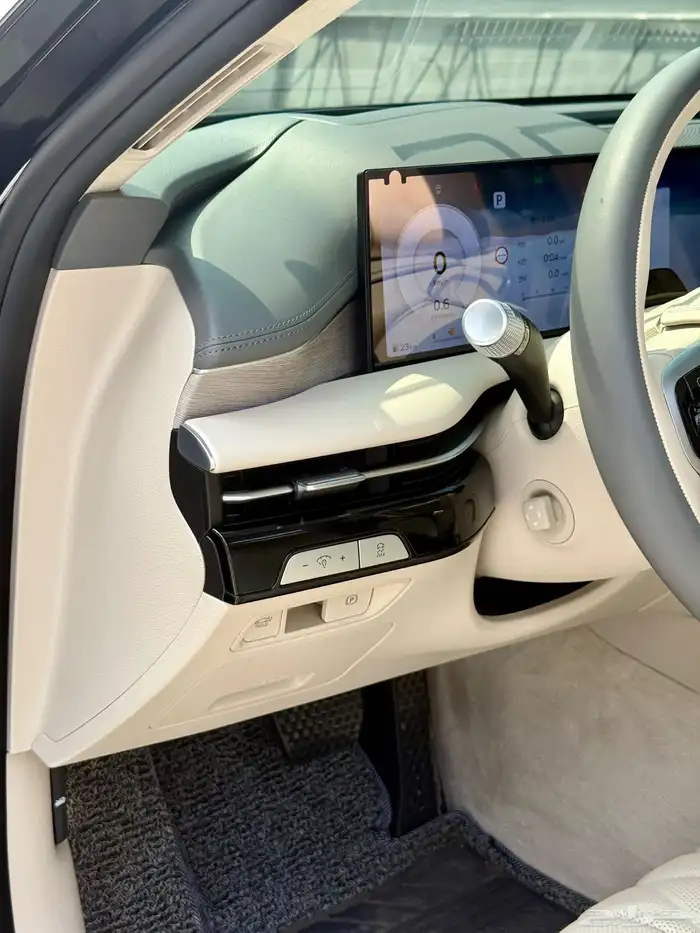 جنسس G80 2025 فل وكالة تم البيع 15