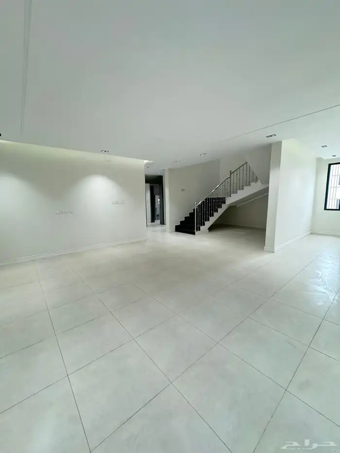 فرصه عقارية ادوار تمليك أبها جوار المطار تصميم كلاسيكي 37