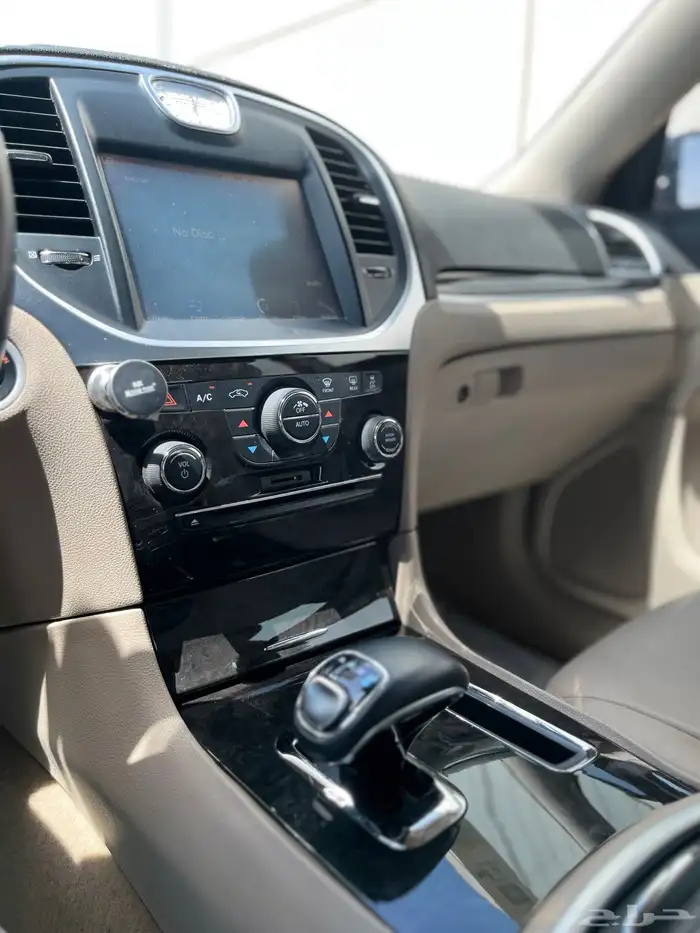 كرايسلر 300c موديل 2014 ممشى قليل 22