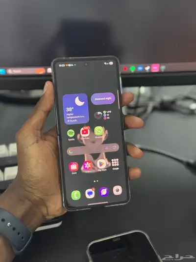 جوال سامسونق GALAXY Z FLIP 7 index