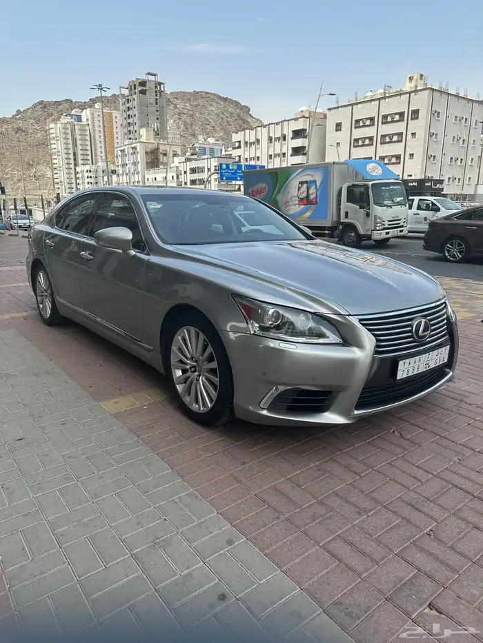 للبيع  لكزس LS460   موديل 2014 1