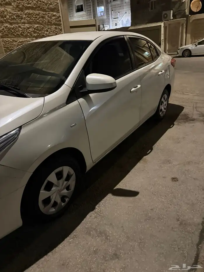 يارس 2018 لون ابيض 2