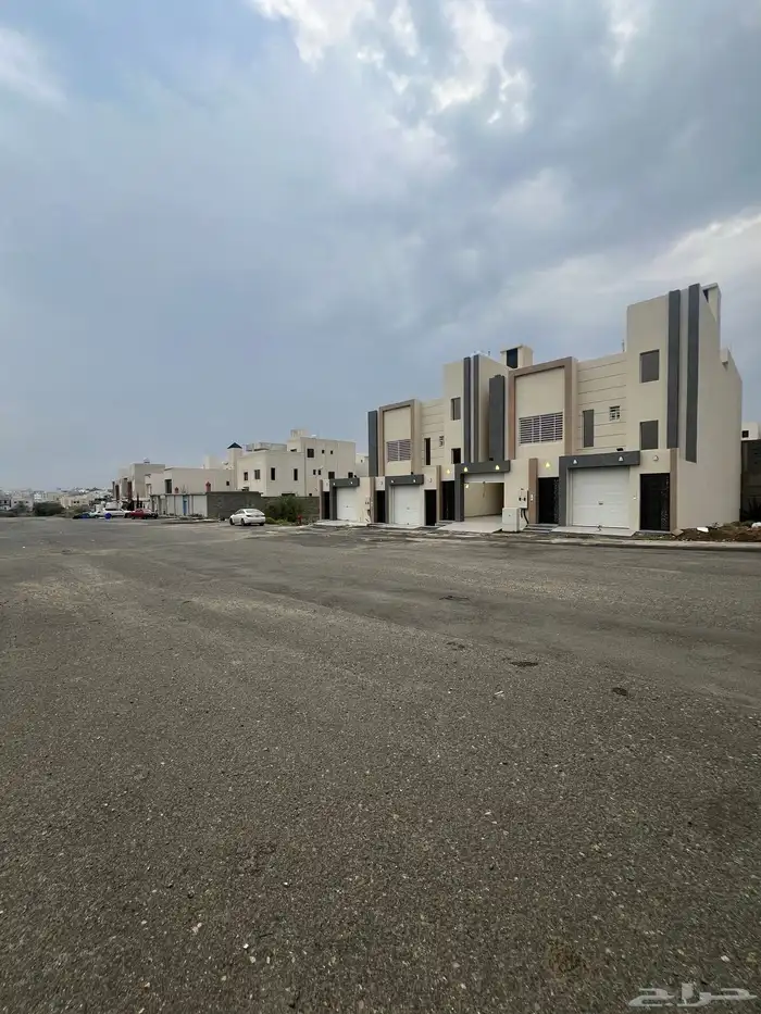 اخر شقة ارضية راقية vip بحي الزهور المحالة بسعر 630 الف 2