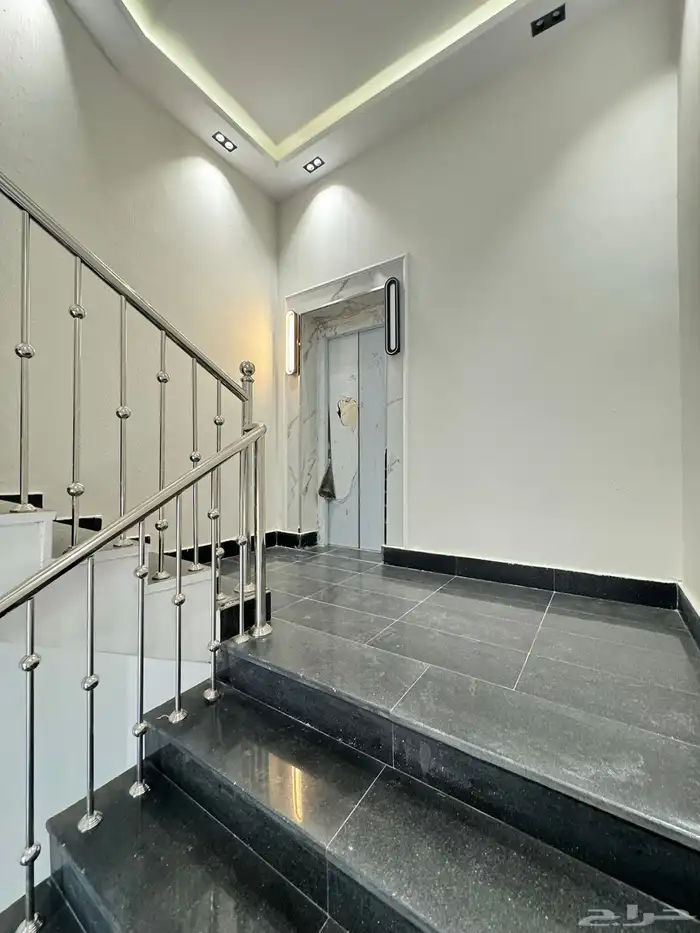 فرصه عقارية ادوار تمليك أبها جوار المطار تصميم كلاسيكي 15