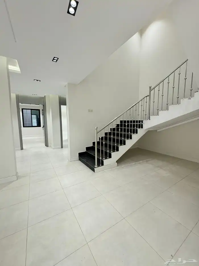 فرصه عقارية ادوار تمليك أبها جوار المطار تصميم كلاسيكي 39