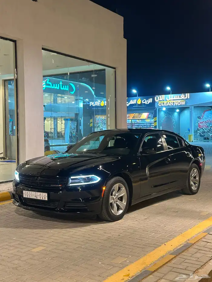 للبيع تشارجر 2021 SXT 1