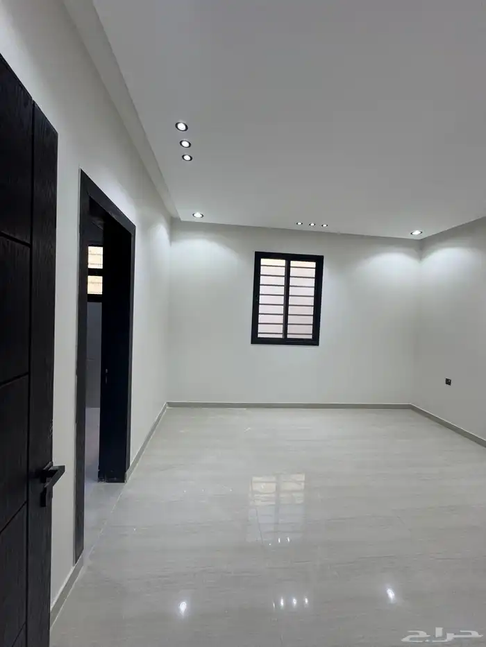للبيع شقه سطح ب سعر مناسب 7