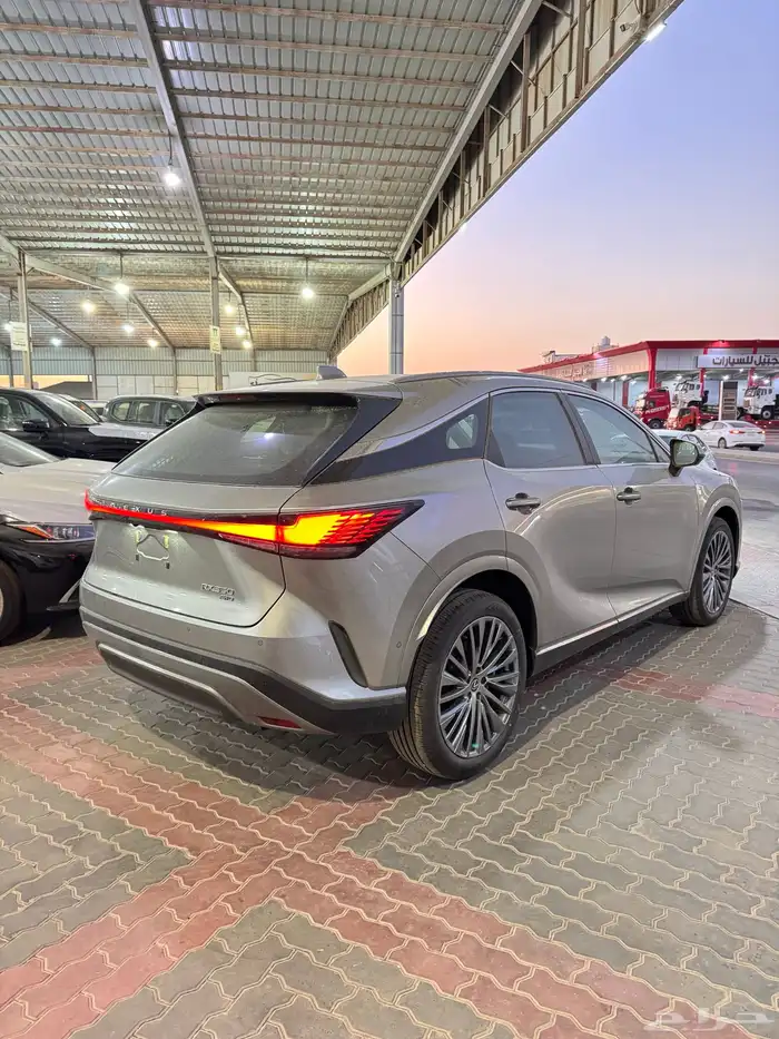 لكزس RX350 فئة BB بنزين 2025 2
