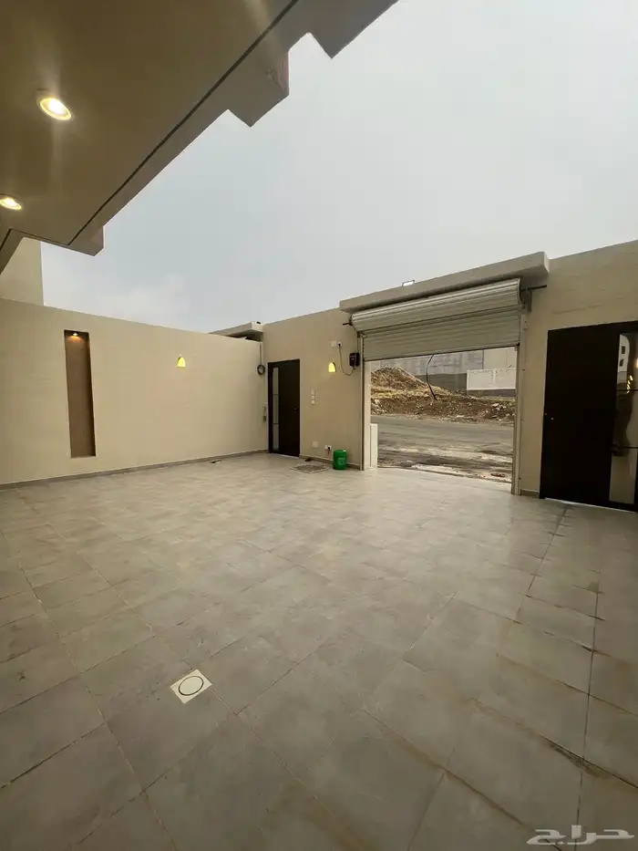 اخر شقة ارضية راقية vip بحي الزهور المحالة بسعر 630 الف 6