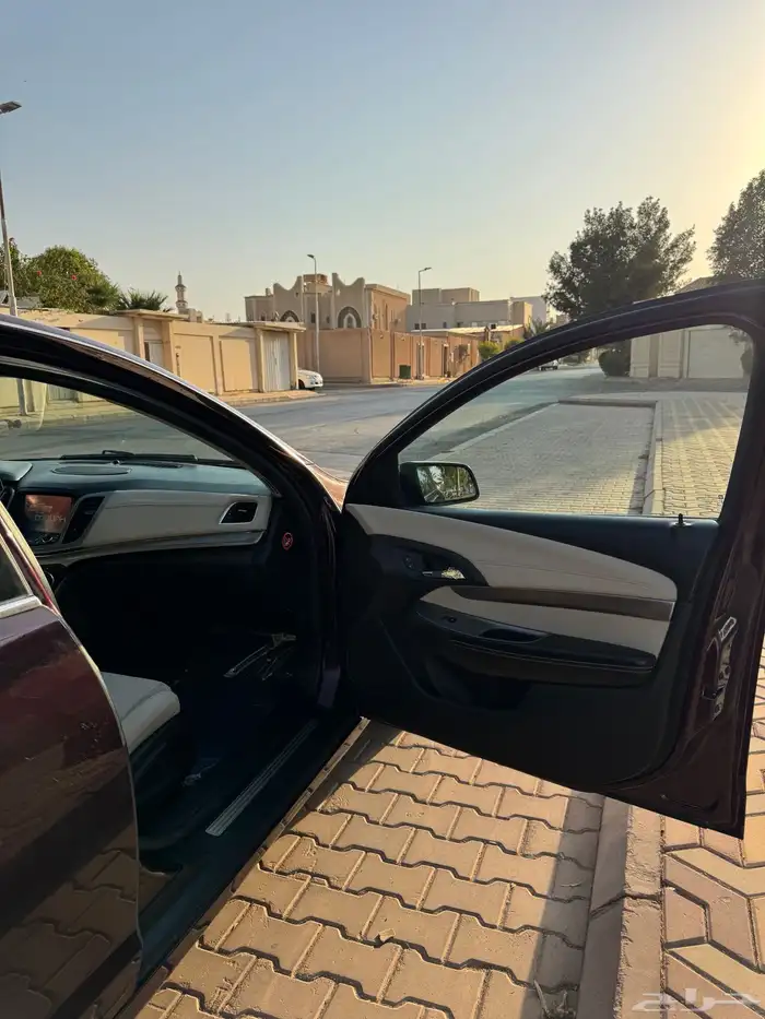 كابرس عنابي من الالون النادره 12