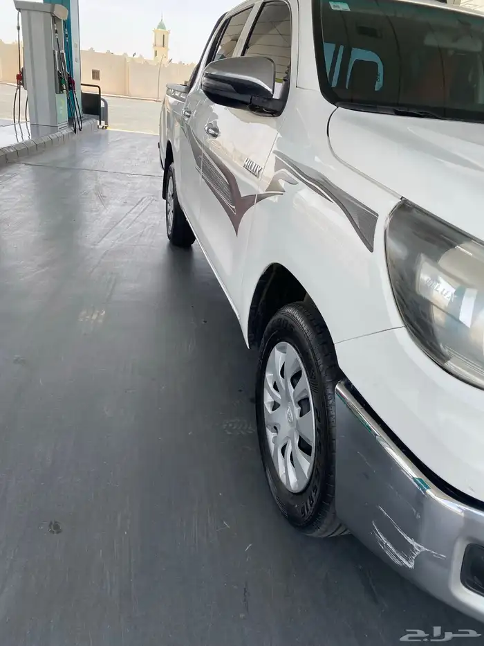 هايلوكس 25