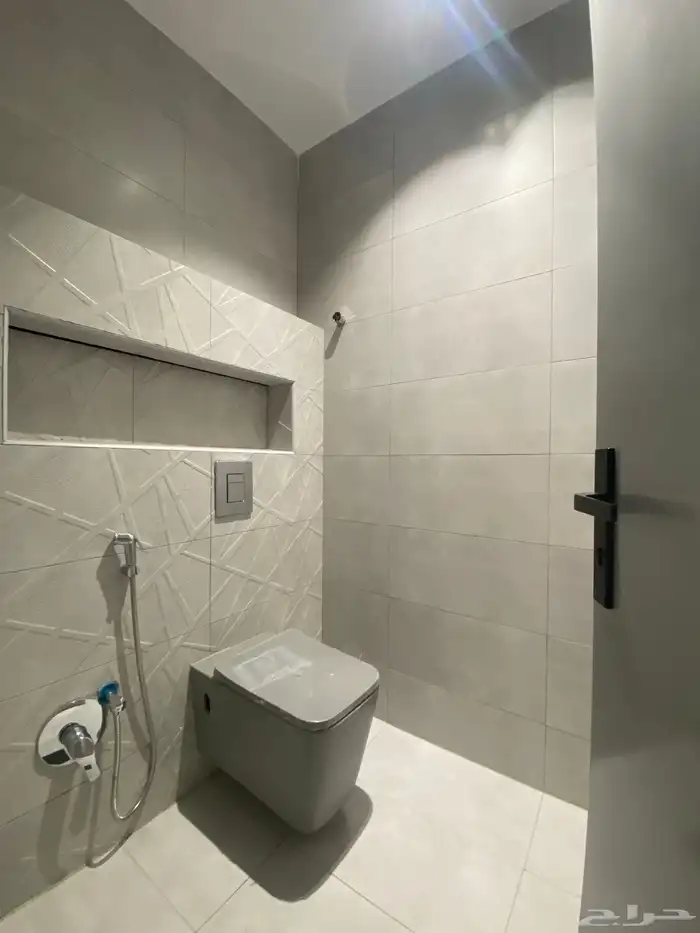 للبيع شقق تمليك مساحه 275 م مع سطح 6 غرف 580 الف 4