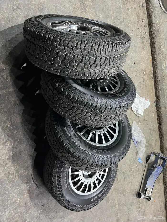 جنوط البرايد جيب مقاس 17 مع كفرات كومهو 22