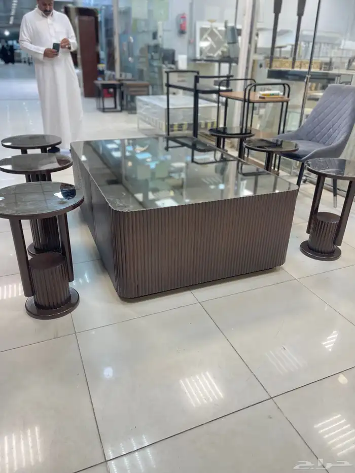 طاولات تفصيل حسب طلب 32