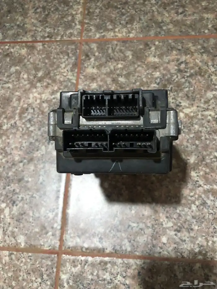 للبيع قطع غيار فورد 5