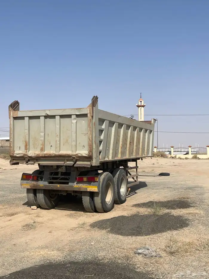 صندوق قلاب مقاس 24جنط صاج 24 نضيف جدا شرط 0