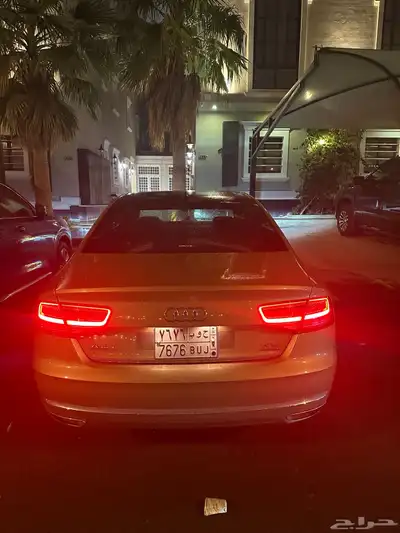 Audi W12 2014 مخزن ونظيف جدا index